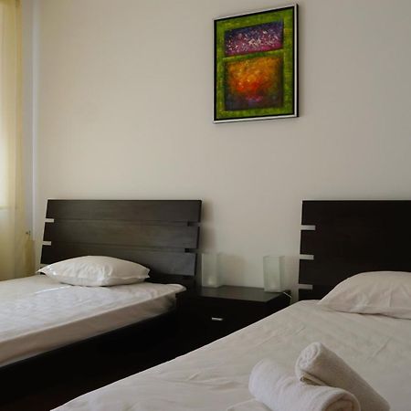 Каварна Хилс Апартаменти - Kavarna Hills Apartments Ngoại thất bức ảnh
