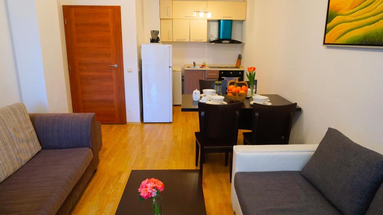 Каварна Хилс Апартаменти - Kavarna Hills Apartments Ngoại thất bức ảnh