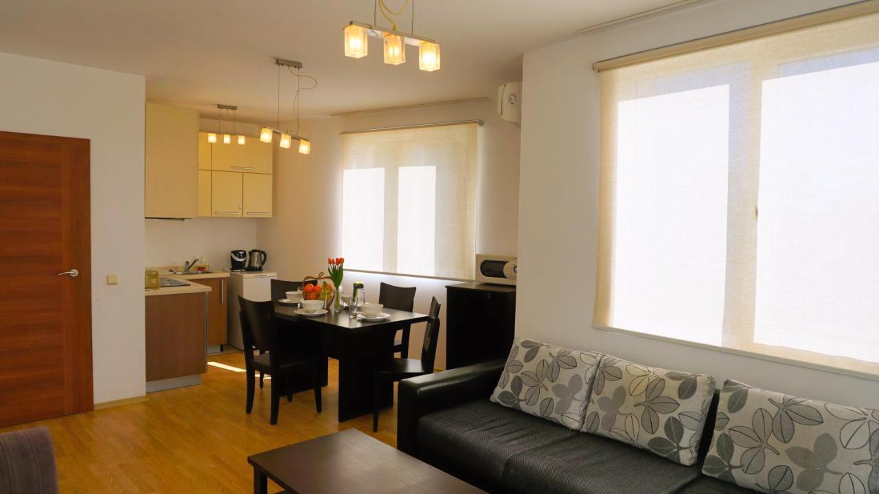 Каварна Хилс Апартаменти - Kavarna Hills Apartments Ngoại thất bức ảnh