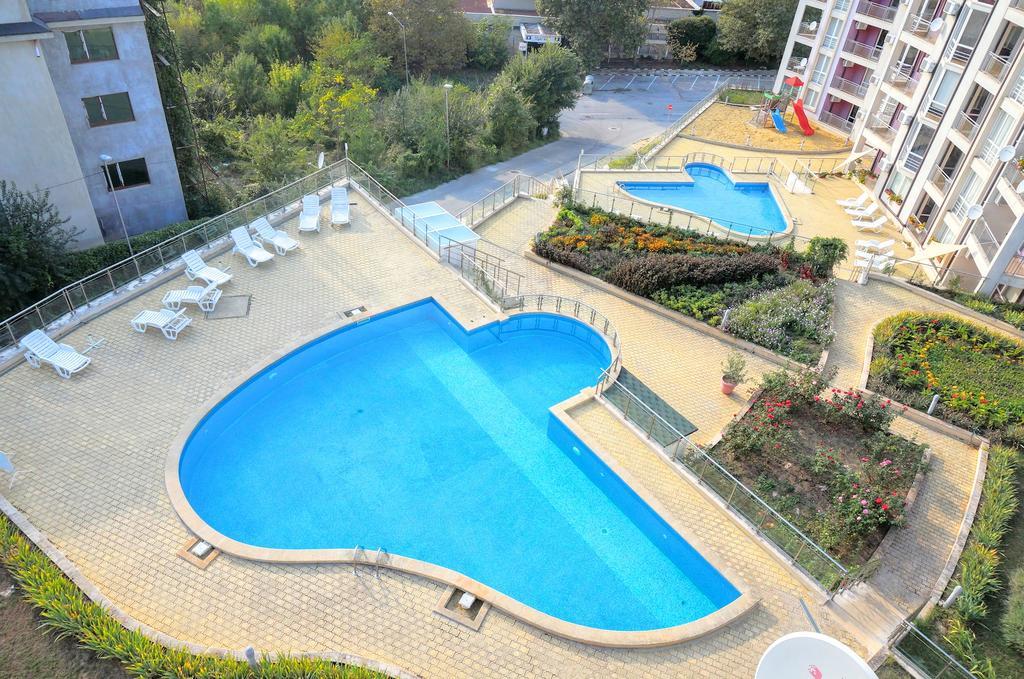 Каварна Хилс Апартаменти - Kavarna Hills Apartments Ngoại thất bức ảnh